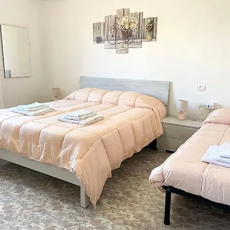 Casa Degli Ulivi Bed and Breakfast 4*