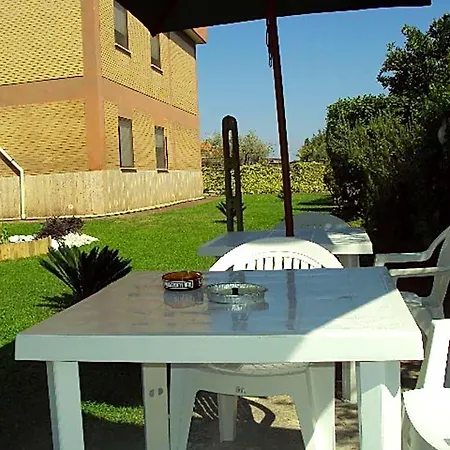 Bed & Breakfast Casa Degli Ulivi 3*